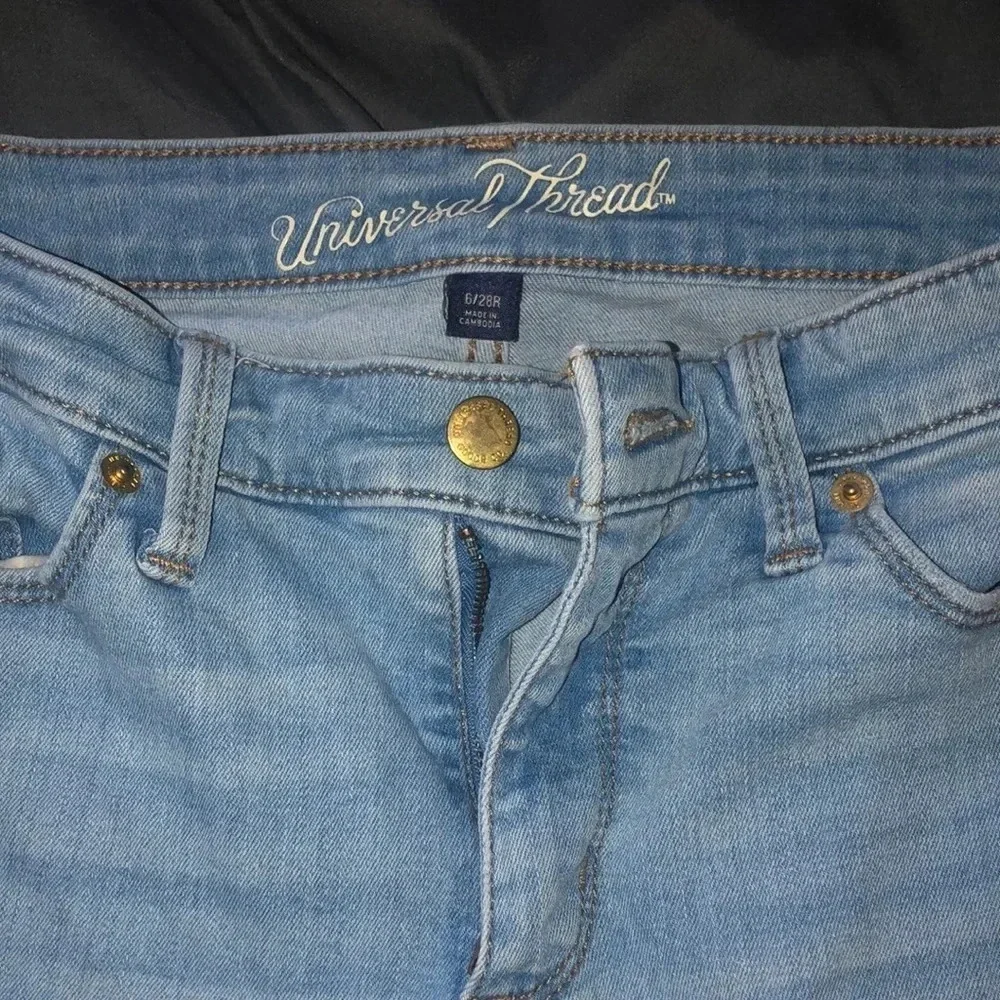 Universal Thread Jeans - Picture 2 of 3